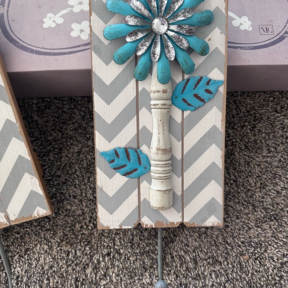 Home/office Decor - Picture 2 of 6